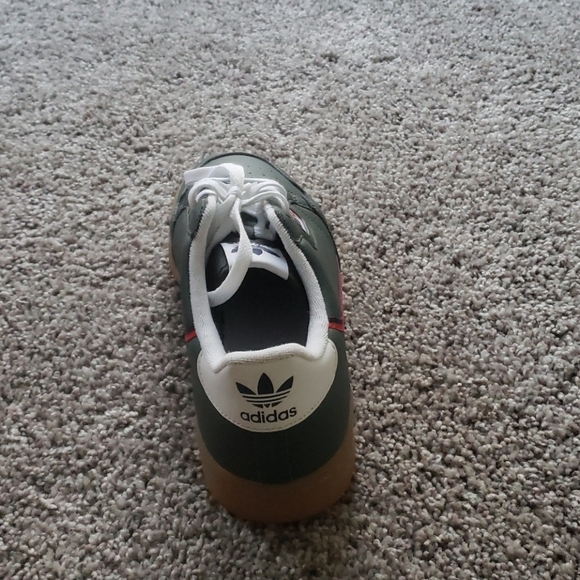 Adidas continental - Picture 3 of 5